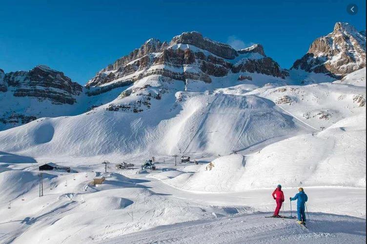 Casa Tuca Lägenhet Candanchú Exteriör bild
